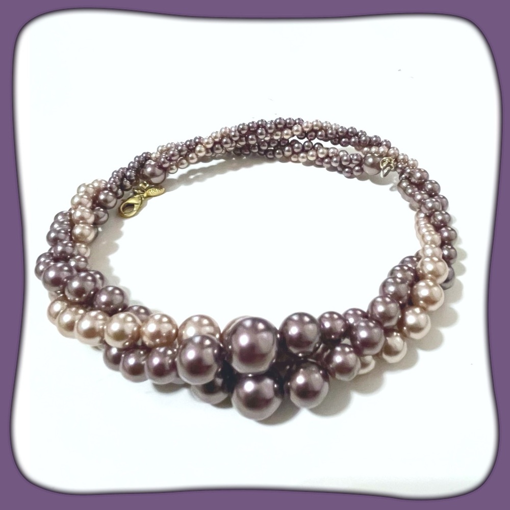 Pearl necklace